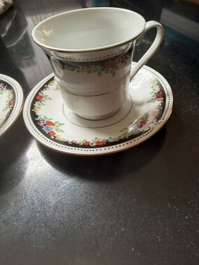 Lynns Fine China Teacup and Saucer in Floral Pattern